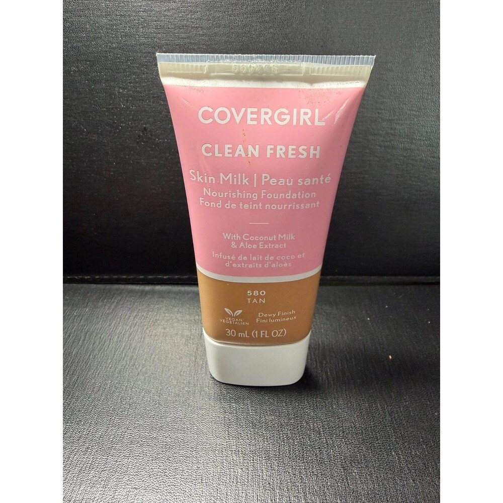 CoverGirl Clean Fresh Skin Milk Nourishing Foundation – 580 Tan – NEW